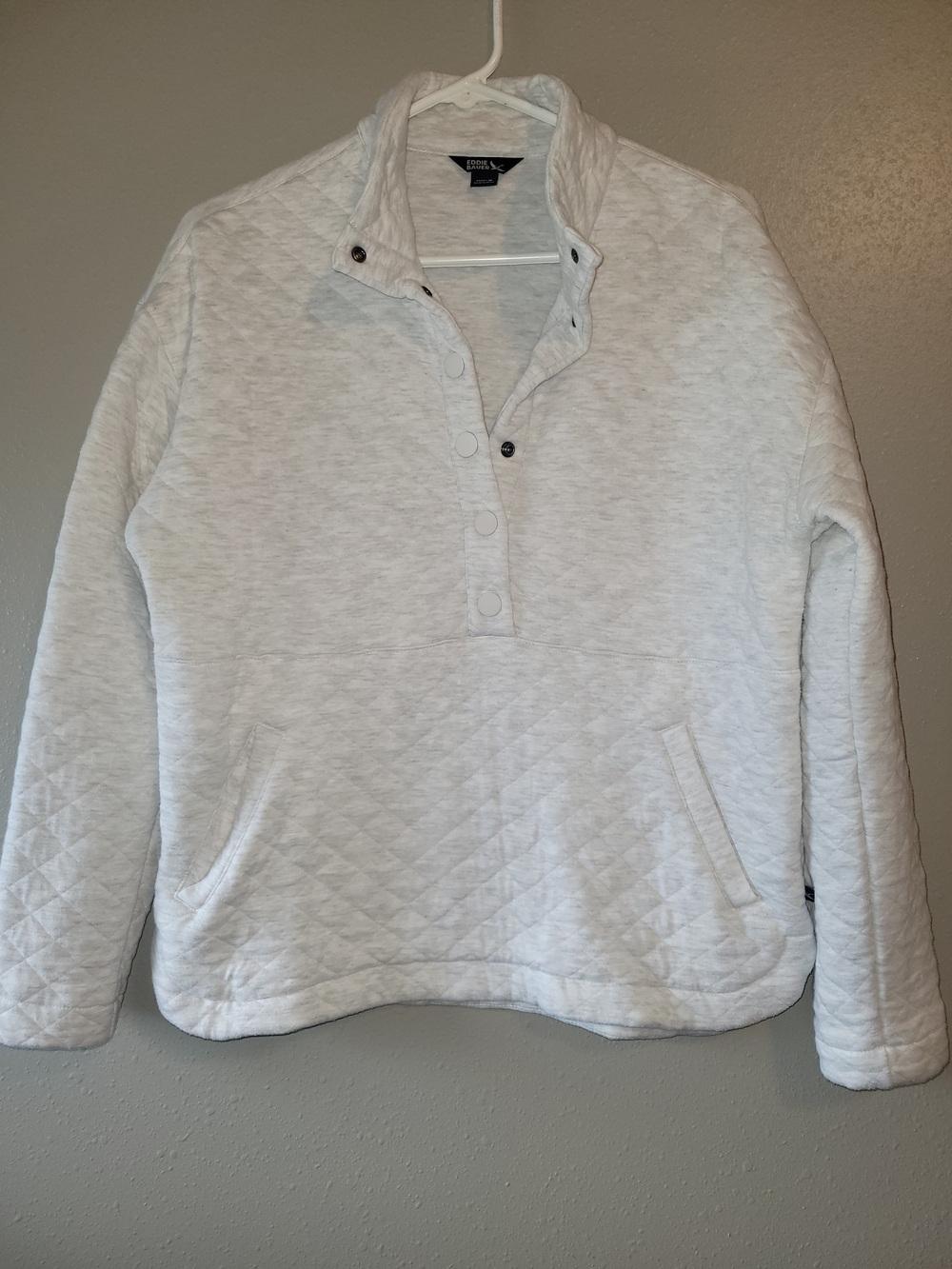 Eddie Bauer Women's Light Heathered Gray Quilted Half-Snap Pullover
